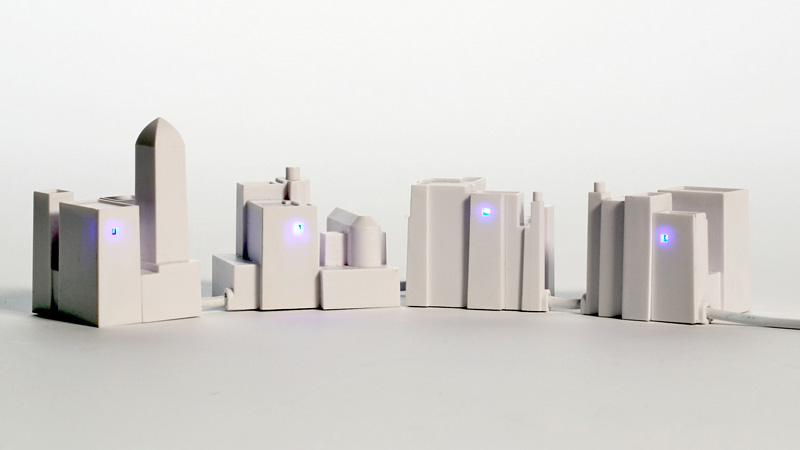 Illustration for article titled Tiny Desktop Metropolis Gives You Four City Blocks of Extra USB Ports